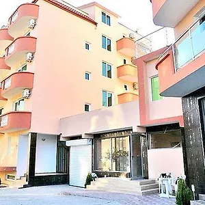 Detelini Hotel